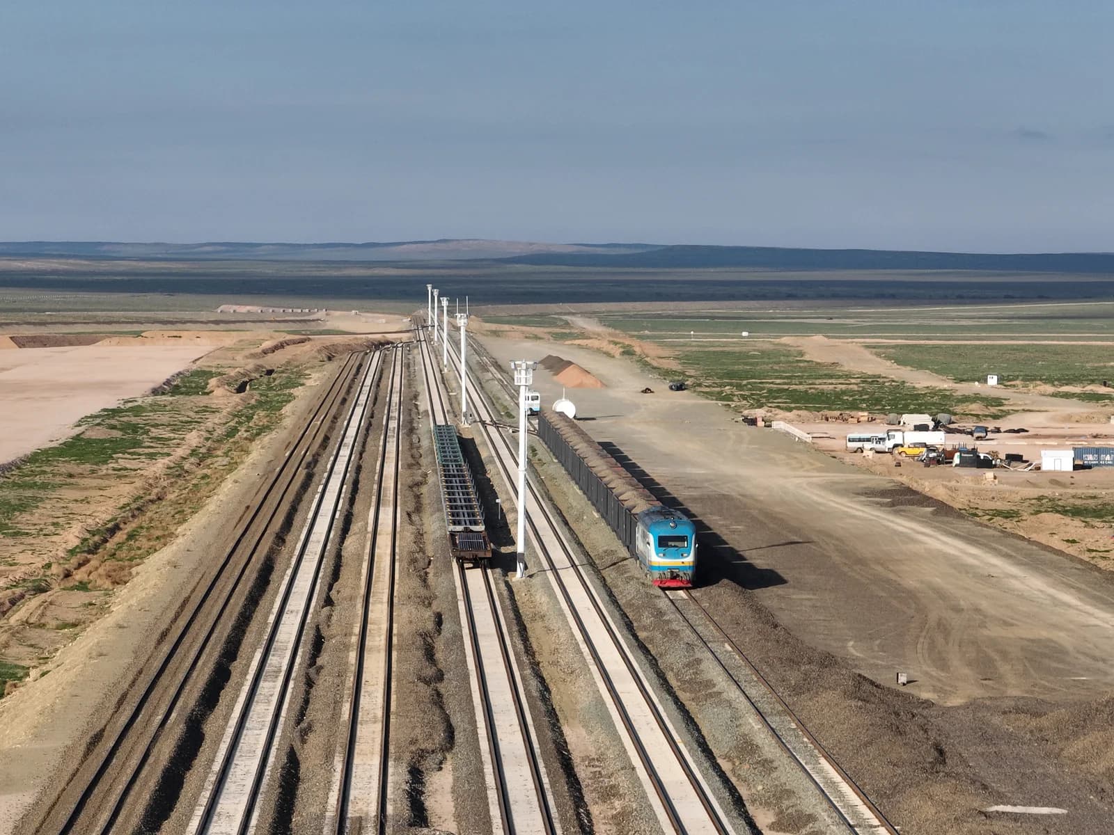 Khangi station: broad and standard gauge, project image 2